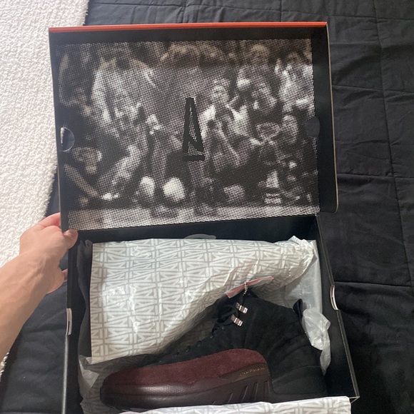 Air Jordan 12 retro A Ma Maniere Black Burgundy crush - Picture 4 of 4